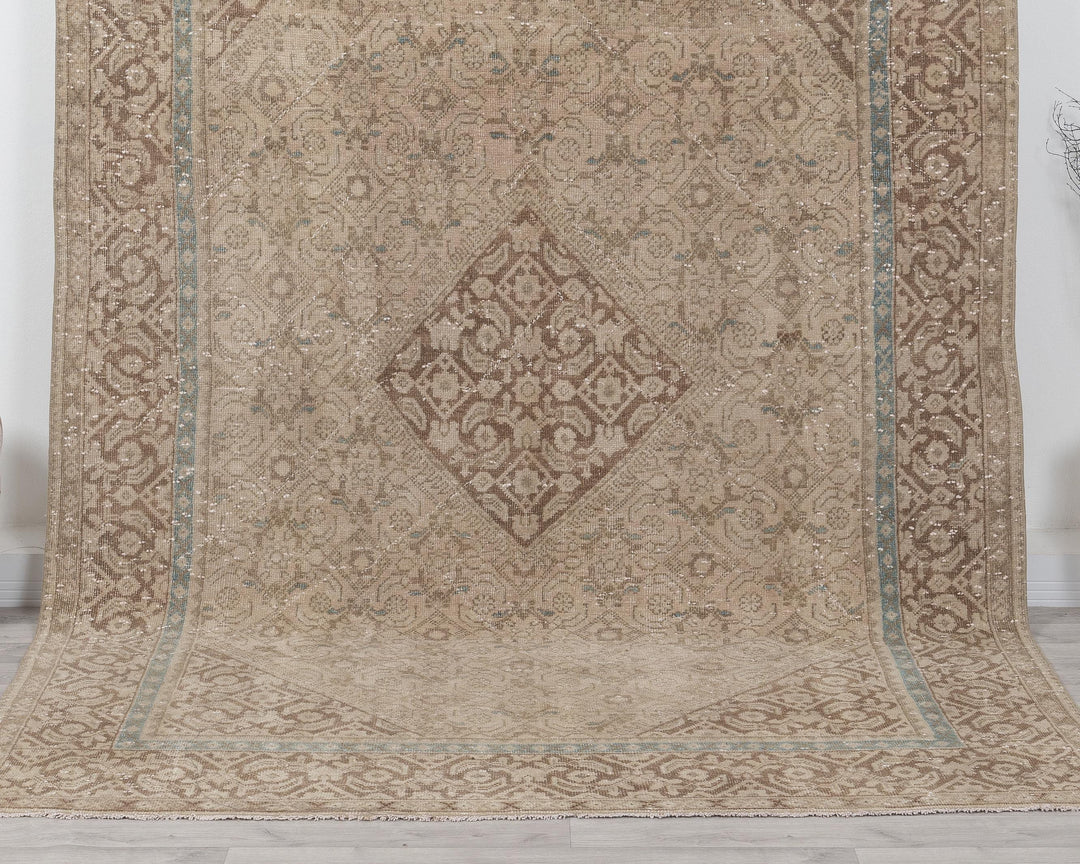 Beige Oushak Rug 6' 9" x 9' 8" | No. VR47879