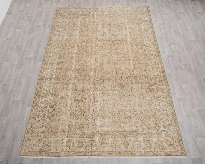 Faded Oushak Rug 7' 1" x 10' 2" | No. VR10203