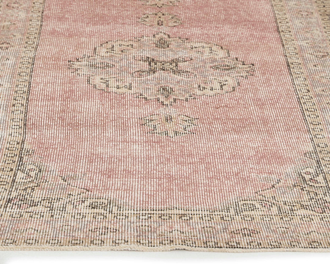 Beige Runner Rug 2' 9" x 11' 6" | No. VR16109