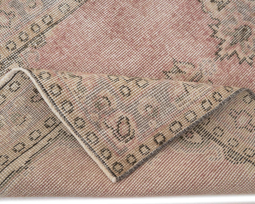 Beige Runner Rug 2' 9" x 11' 6" | No. VR16109