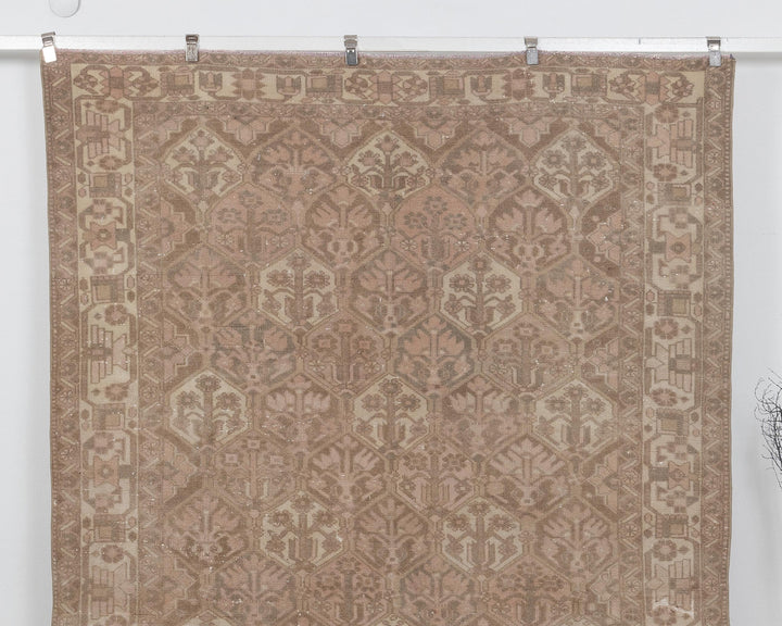 Neutral Oushak Rug 6' 9" x 9' 10" | No. VR80015