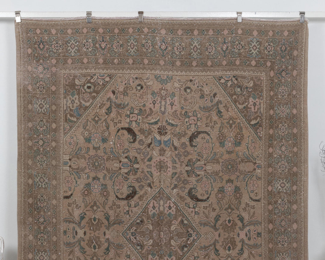 Neutral Oushak Rug 7' 1" x 10' 1" | No. VR55871