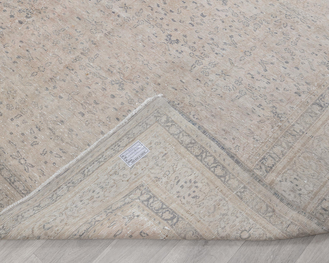 Beige Oushak Rug 8' x 11' | No. VR10020