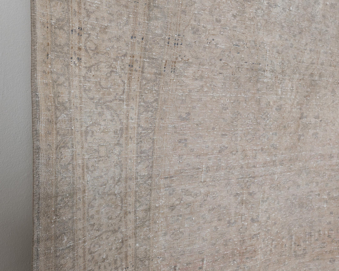 Beige Oushak Rug 8' x 11' | No. VR10020