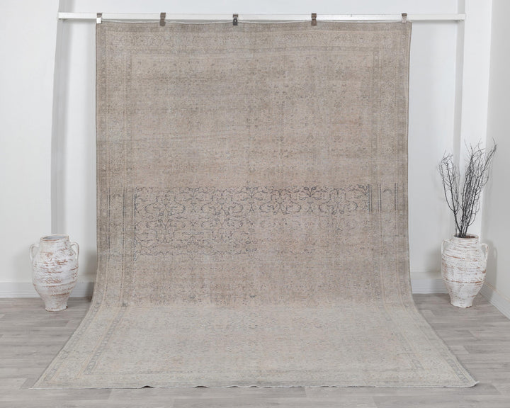 Beige Oushak Rug 8' x 11' | No. VR10020