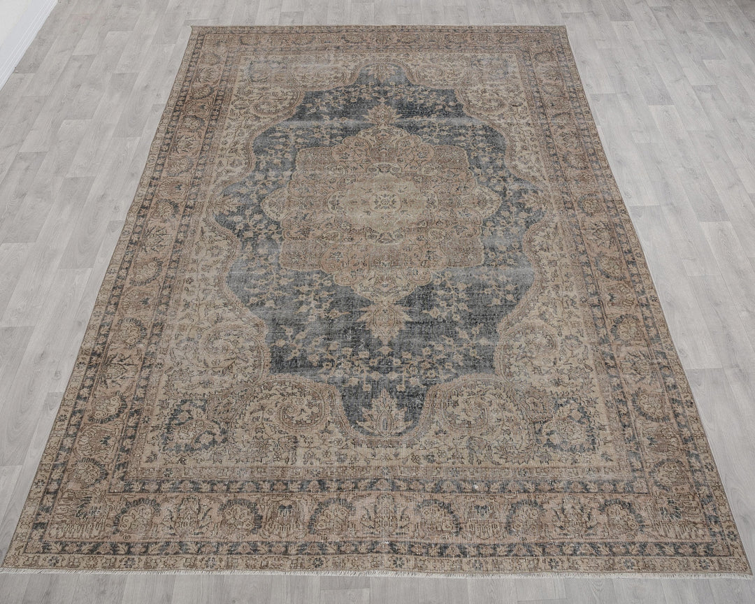 Blue Oushak Rug 8' x 11' 2" | No. VR49803