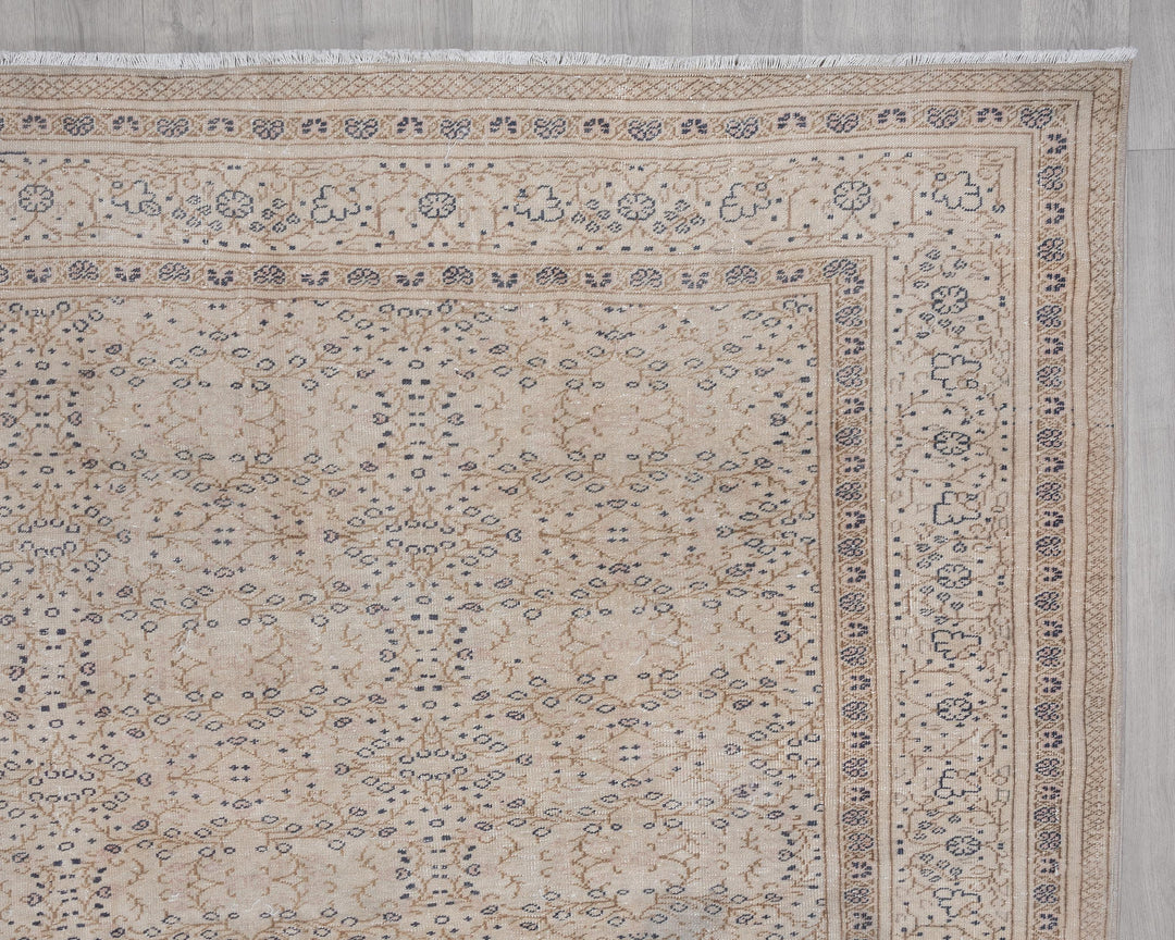 Neutral Oushak Rug 8' 1" x 11' | No. VR13150