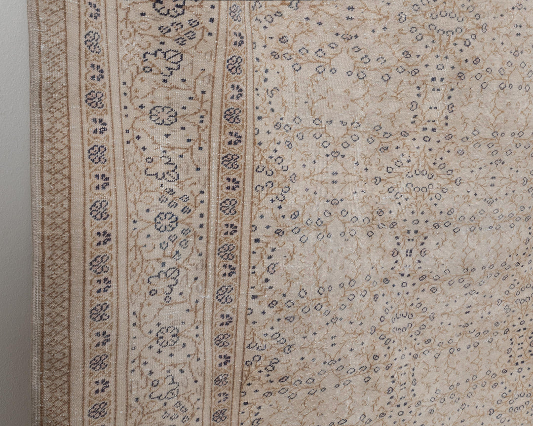 Neutral Oushak Rug 8' 1" x 11' | No. VR13150