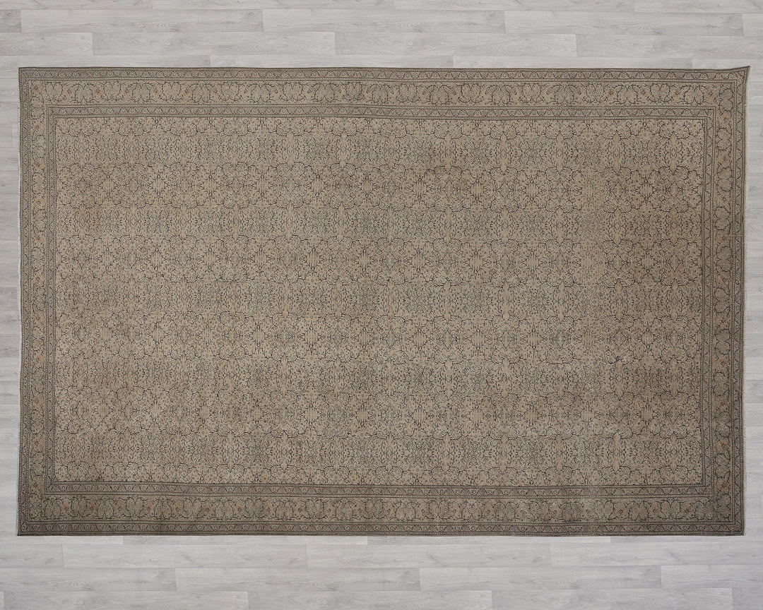 Faded Oushak Rug 8' 10" x 13' 4" | No. VR78980