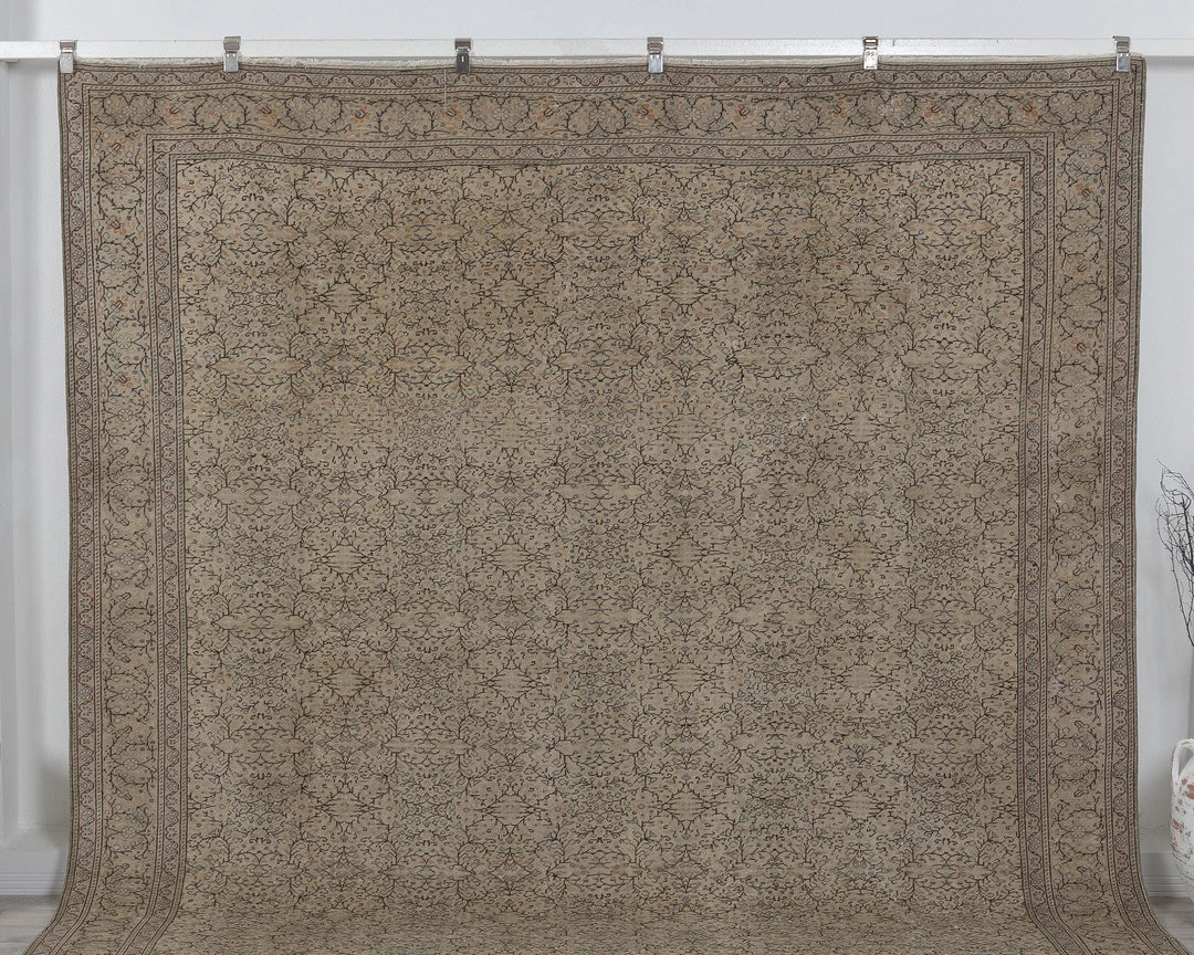 Faded Oushak Rug 8' 10" x 13' 4" | No. VR78980