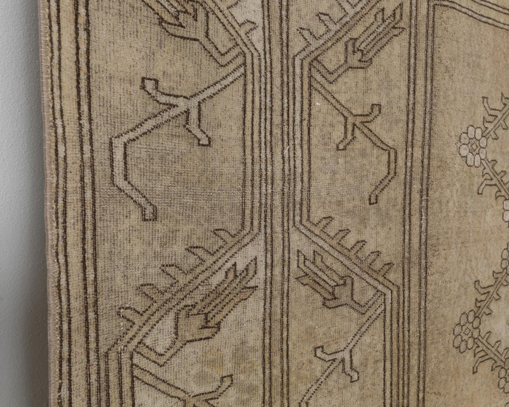 Neutral Oushak Rug 6' 9" x 9' 1" | No. VR68061