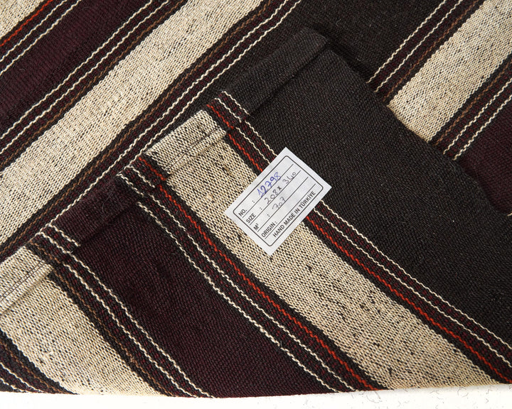 Brown Kilim Rug 6' 10" x 11' 2" | No. VR92177
