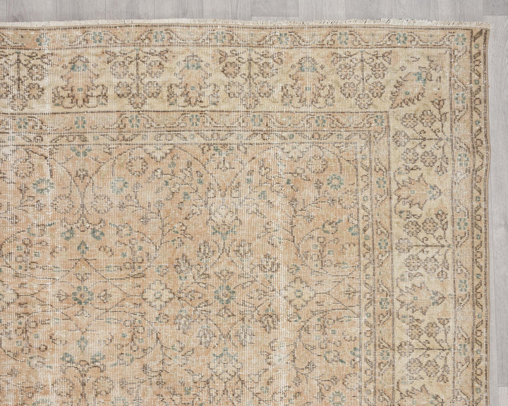 Faded Oushak Rug 7' 1" x 10' 2" | No. VR10203