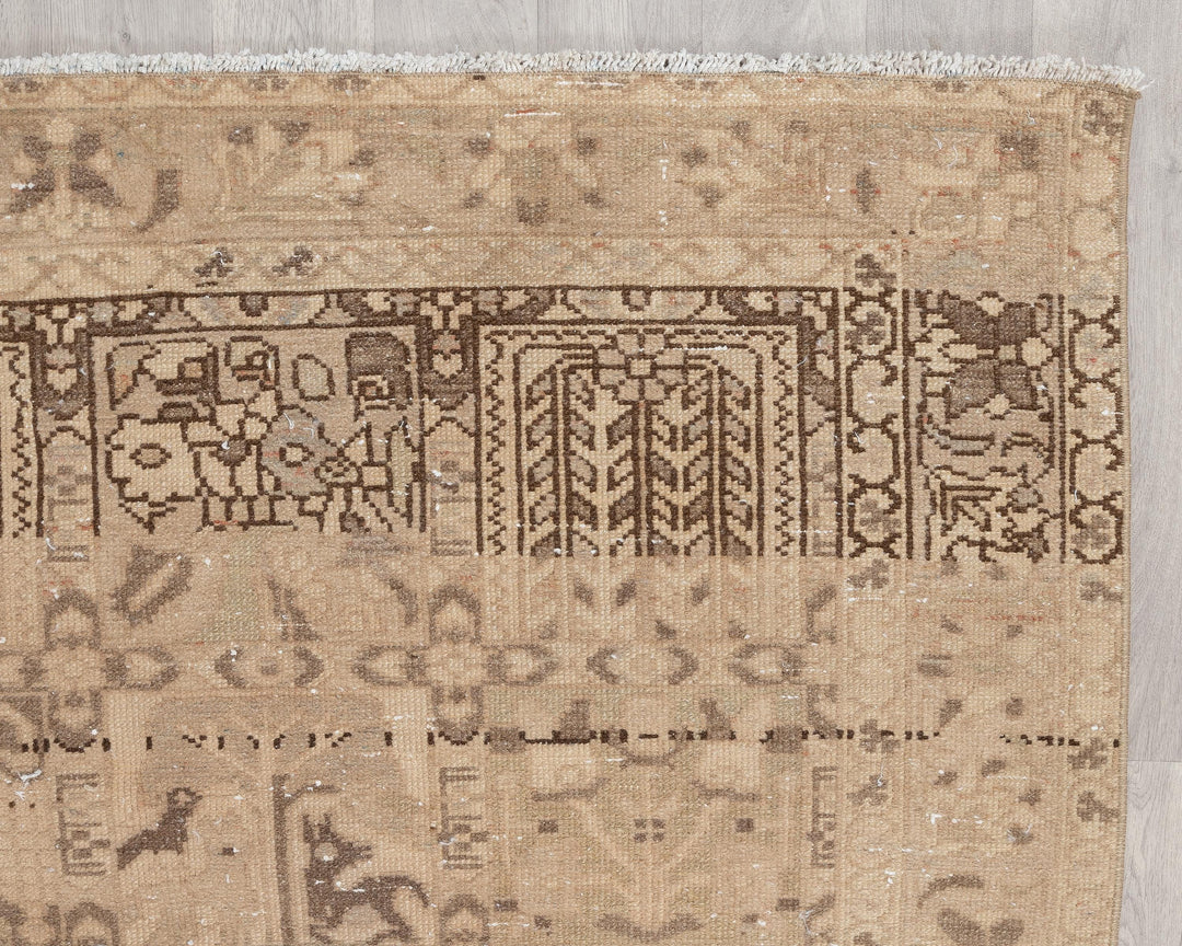 Faded Oushak Rug 5' 2" x 7' 8" | No. VR45442