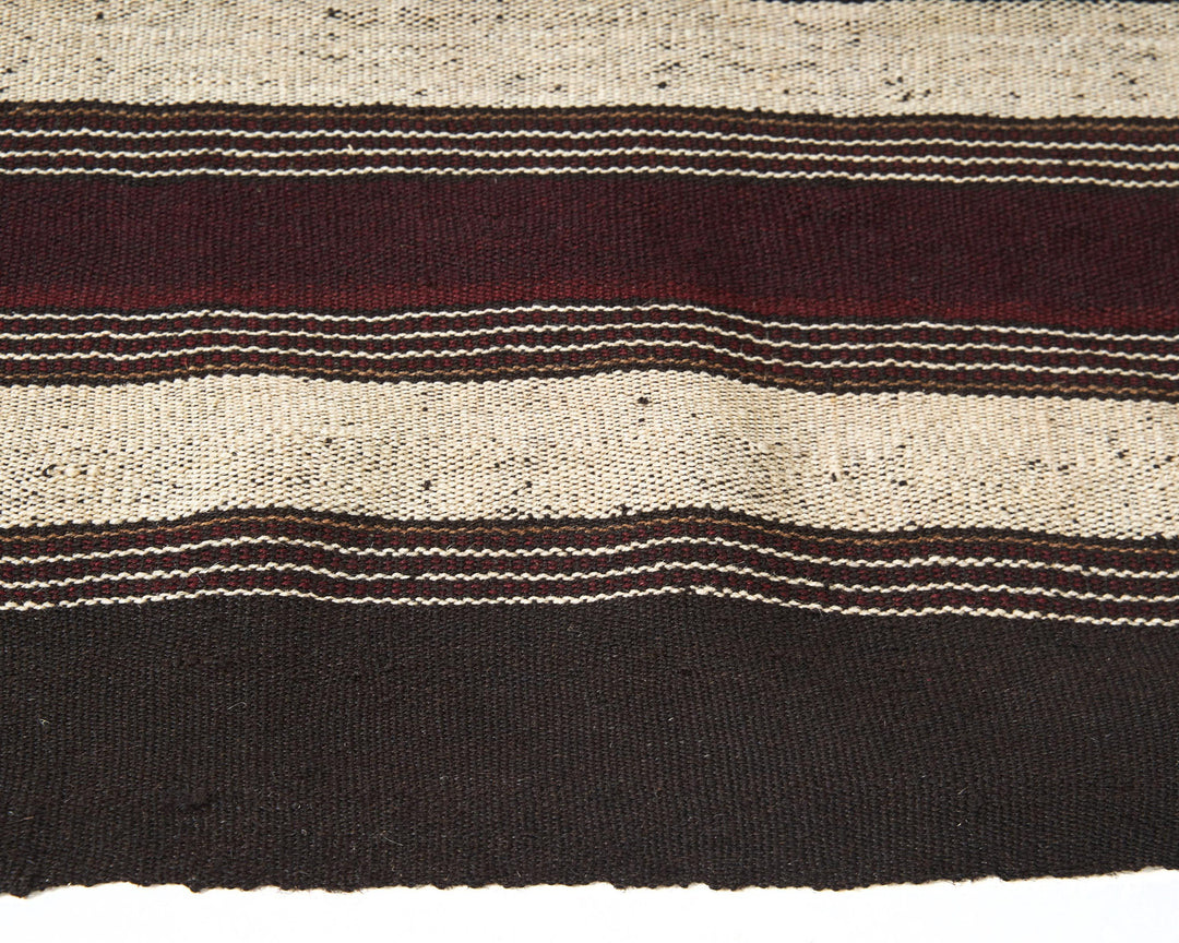 Brown Kilim Rug 6' 6" x 5' 3" | No. VR59495