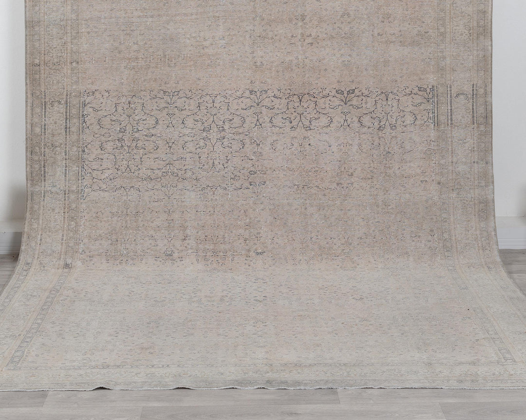 Beige Oushak Rug 8' x 11' | No. VR10020