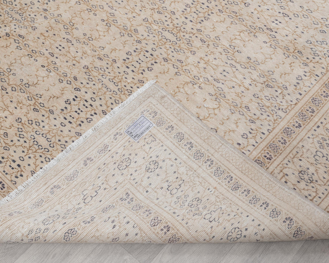 Neutral Oushak Rug 8' 1" x 11' | No. VR13150