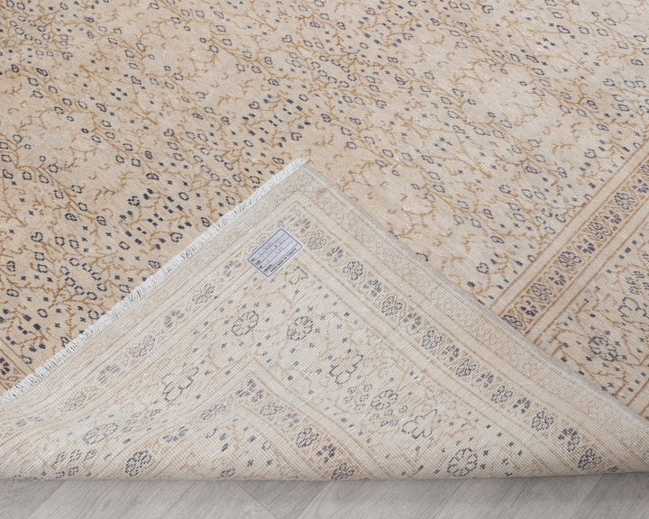 Neutral Oushak Rug 8' 1" x 11' | No. VR13150