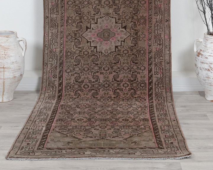Runner Rug 3' 4" x 10' 2" | No. VR45533