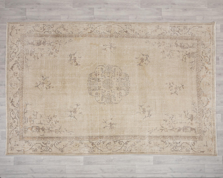 Beige Oushak Rug 6' 7" x 9' 11" | No. VR43658