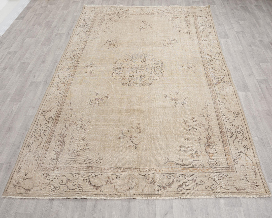 Beige Oushak Rug 6' 7" x 9' 11" | No. VR43658