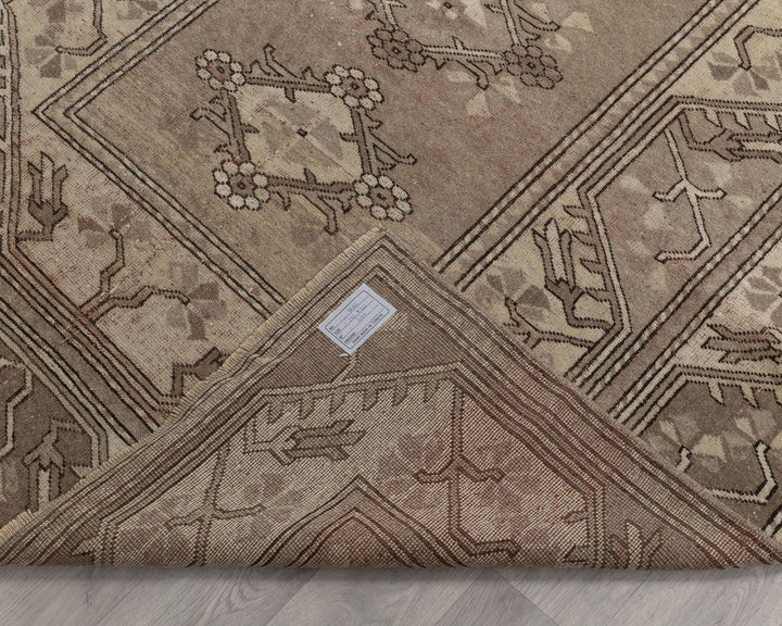 Beige Oushak Rug 5' 1" x 7' 9" | No. VR97075