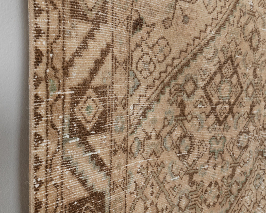 Faded Oushak Rug 4' 11" x 6' 5" | No. VR32817