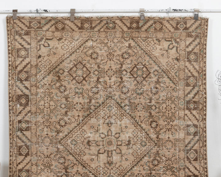 Faded Oushak Rug 4' 11" x 6' 5" | No. VR32817