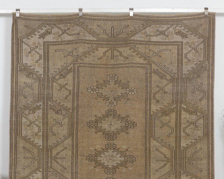 Neutral Oushak Rug 6' 9" x 9' 1" | No. VR68061