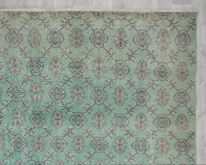 Green Oushak Rug 6' 10" x 10' 6" | No. VR22253