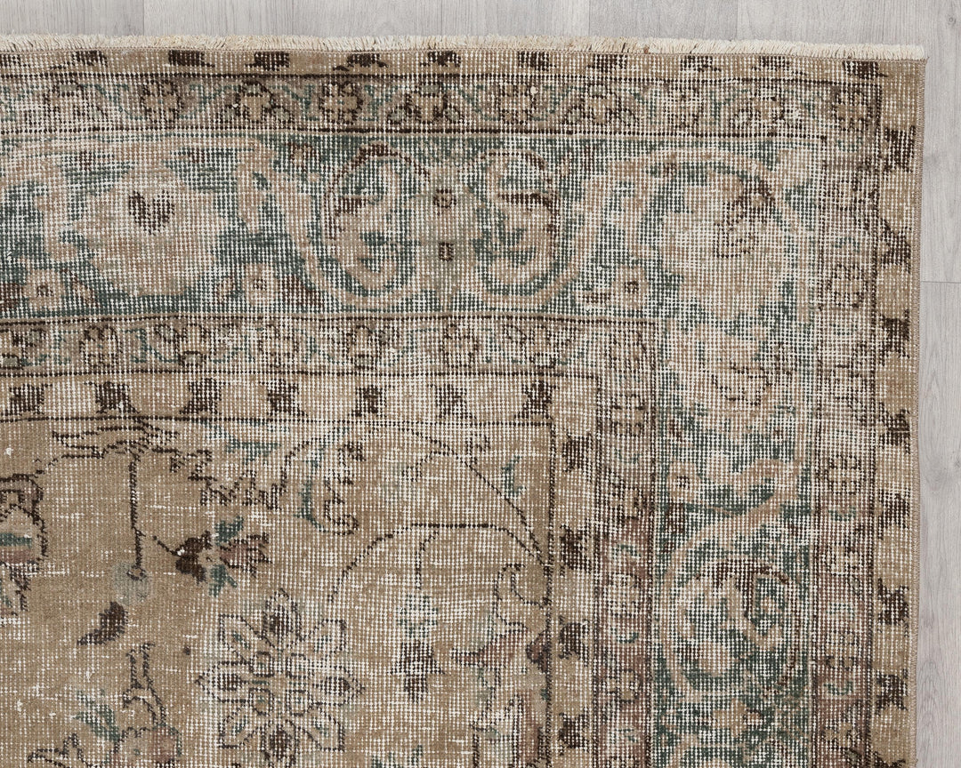 Faded Oushak Rug 6' 5" x 9' 6" | No. VR86275
