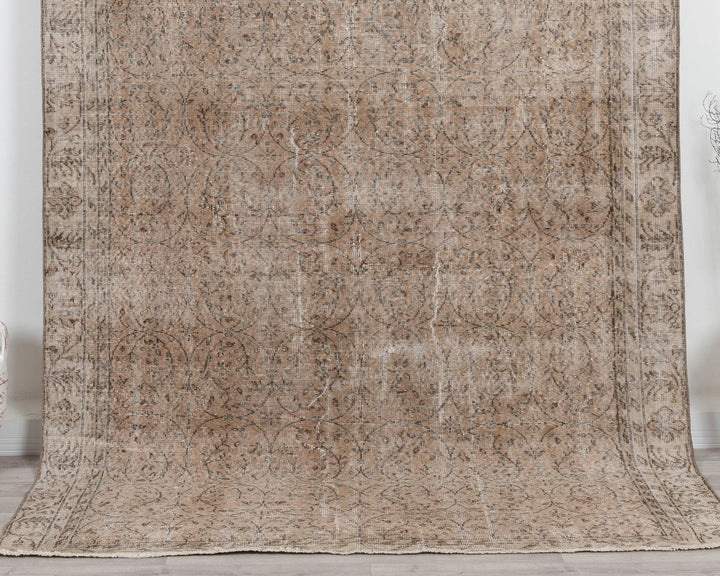 Faded Oushak Rug 6' 5" x 8' 10" | No. VR86024