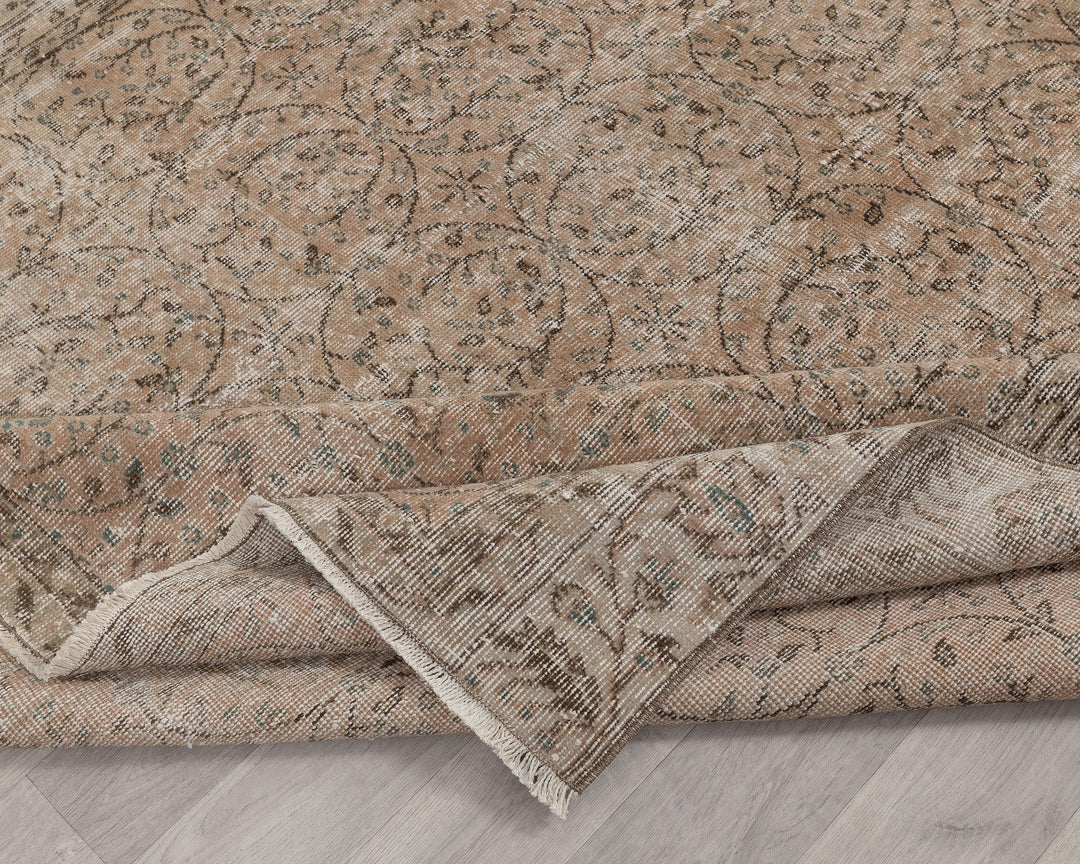 Faded Oushak Rug 6' 5" x 8' 10" | No. VR86024