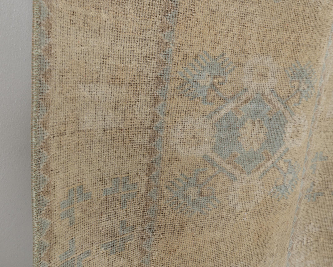 Runner Rug 2' 6" x 8' 5" | No. VR31870