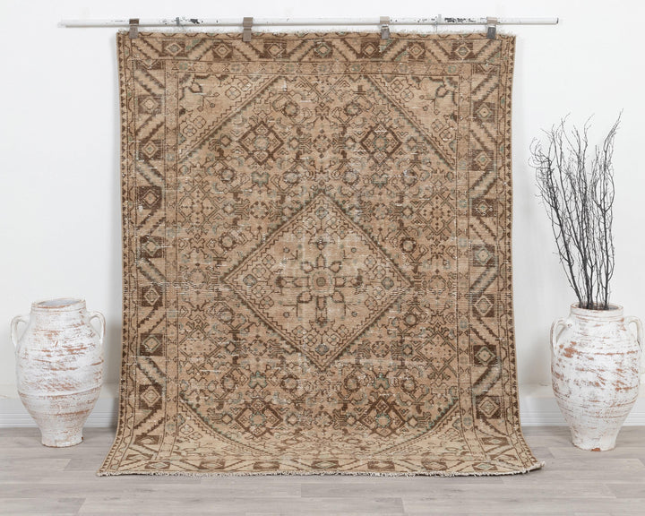 Faded Oushak Rug 4' 11" x 6' 5" | No. VR32817