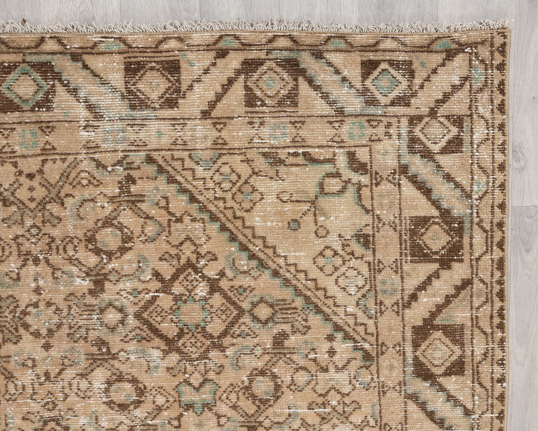 Faded Oushak Rug 4' 11" x 6' 5" | No. VR32817