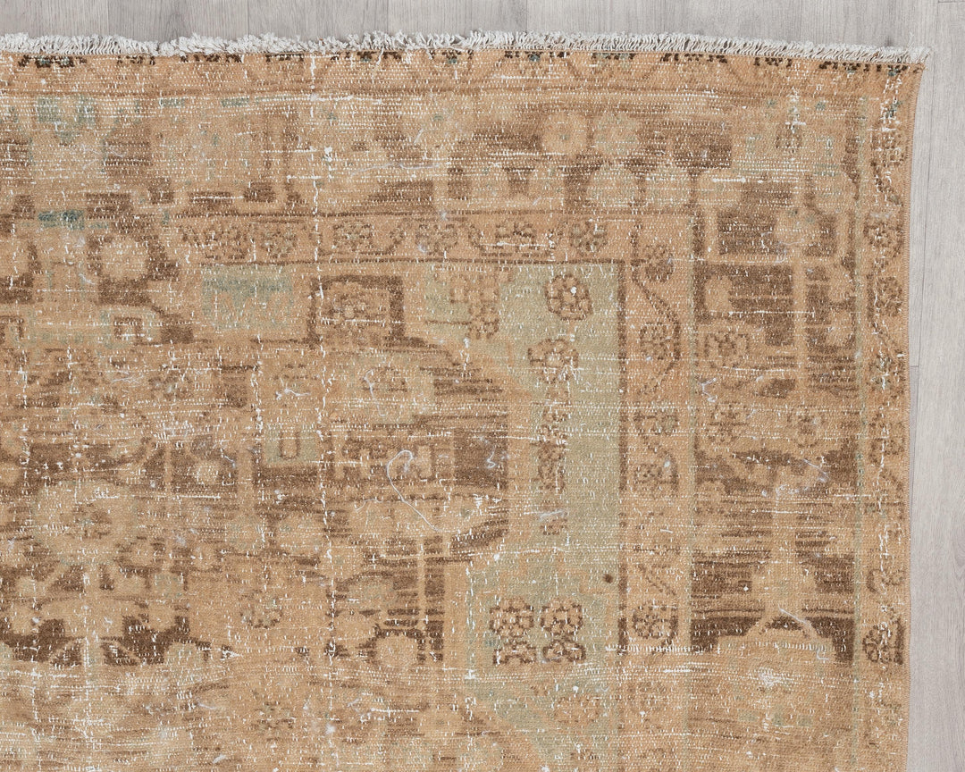 Faded Oushak Rug 5' 1" x 9' 3" | No. VR68483