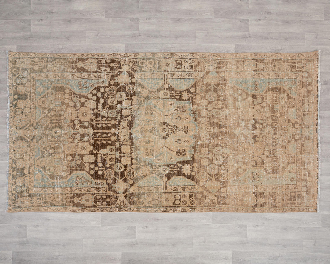 Faded Oushak Rug 5' 1" x 9' 3" | No. VR68483
