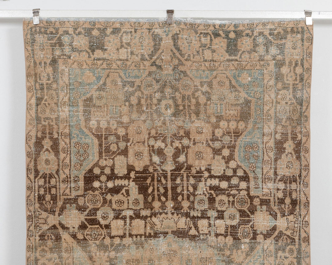 Faded Oushak Rug 5' 1" x 9' 3" | No. VR68483