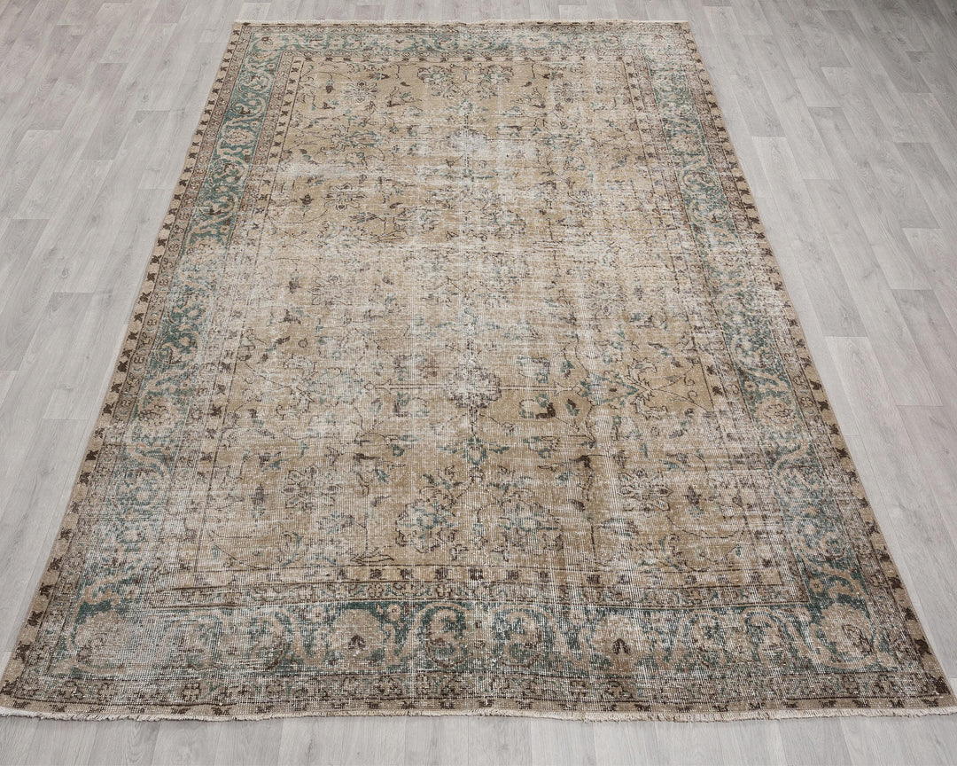 Faded Oushak Rug 6' 5" x 9' 6" | No. VR86275