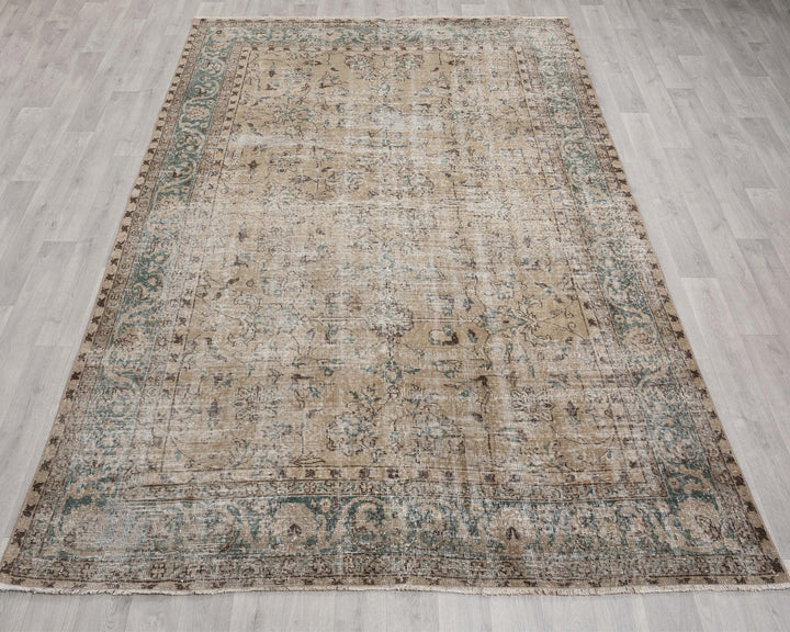 Faded Oushak Rug 6' 5" x 9' 6" | No. VR86275