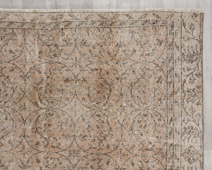 Faded Oushak Rug 6' 5" x 8' 10" | No. VR86024