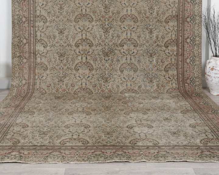 Neutral Oushak Rug 8' 10" x 12' 4" | No. VR98142