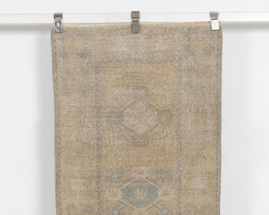 Runner Rug 2' 6" x 8' 5" | No. VR31870