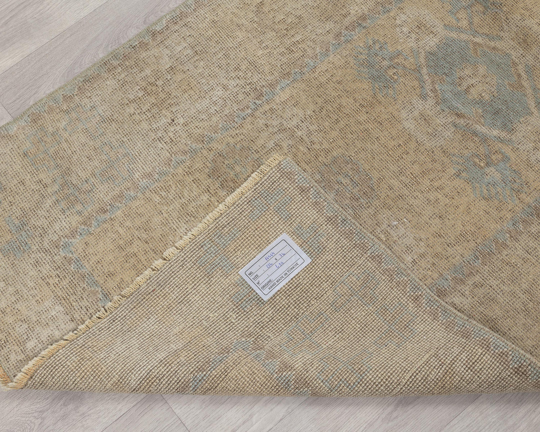 Runner Rug 2' 6" x 8' 5" | No. VR31870