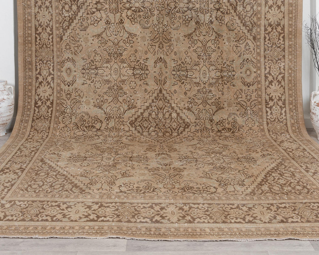 Neutral Oushak Rug 9' 6" x 12' 8" | No. VR38789