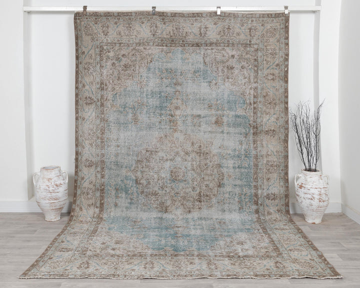 Blue Oushak Rug 7' 3" x 10' 8" | No. VR97695