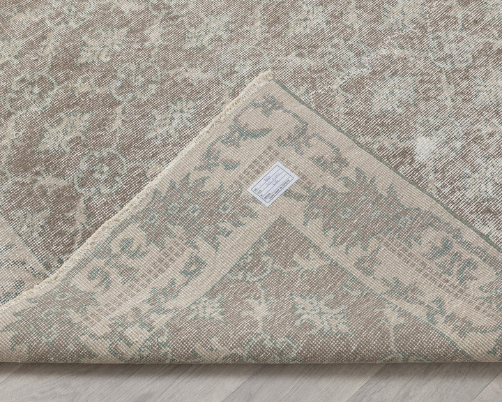 Neutral Oushak Rug 6' 11" x 9' 10" | No. VR46384