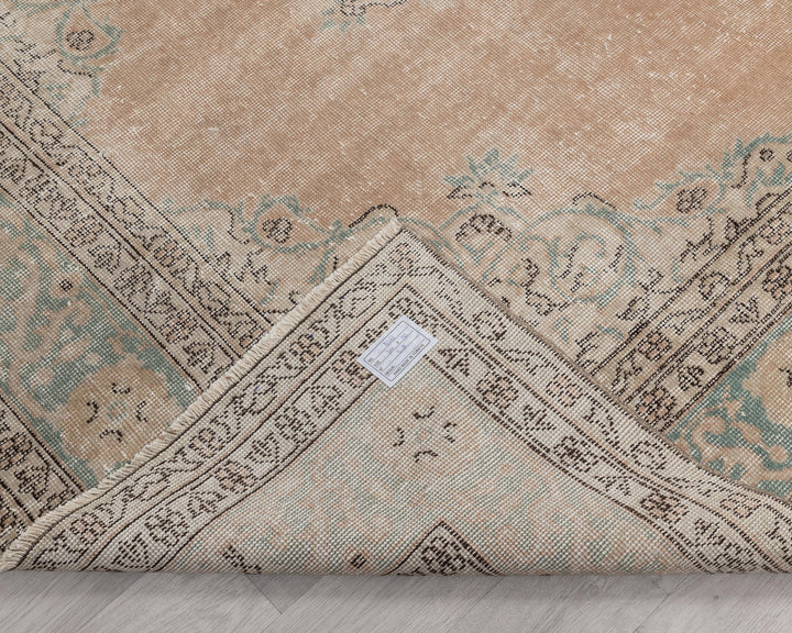 Neutral Oushak Rug 6' 1" x 9' 10" | No. VR89941