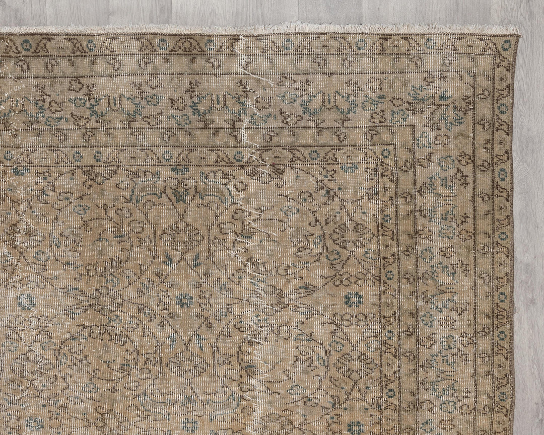 Faded Oushak Rug 6' 8" x 9' 11" | No. VR34148